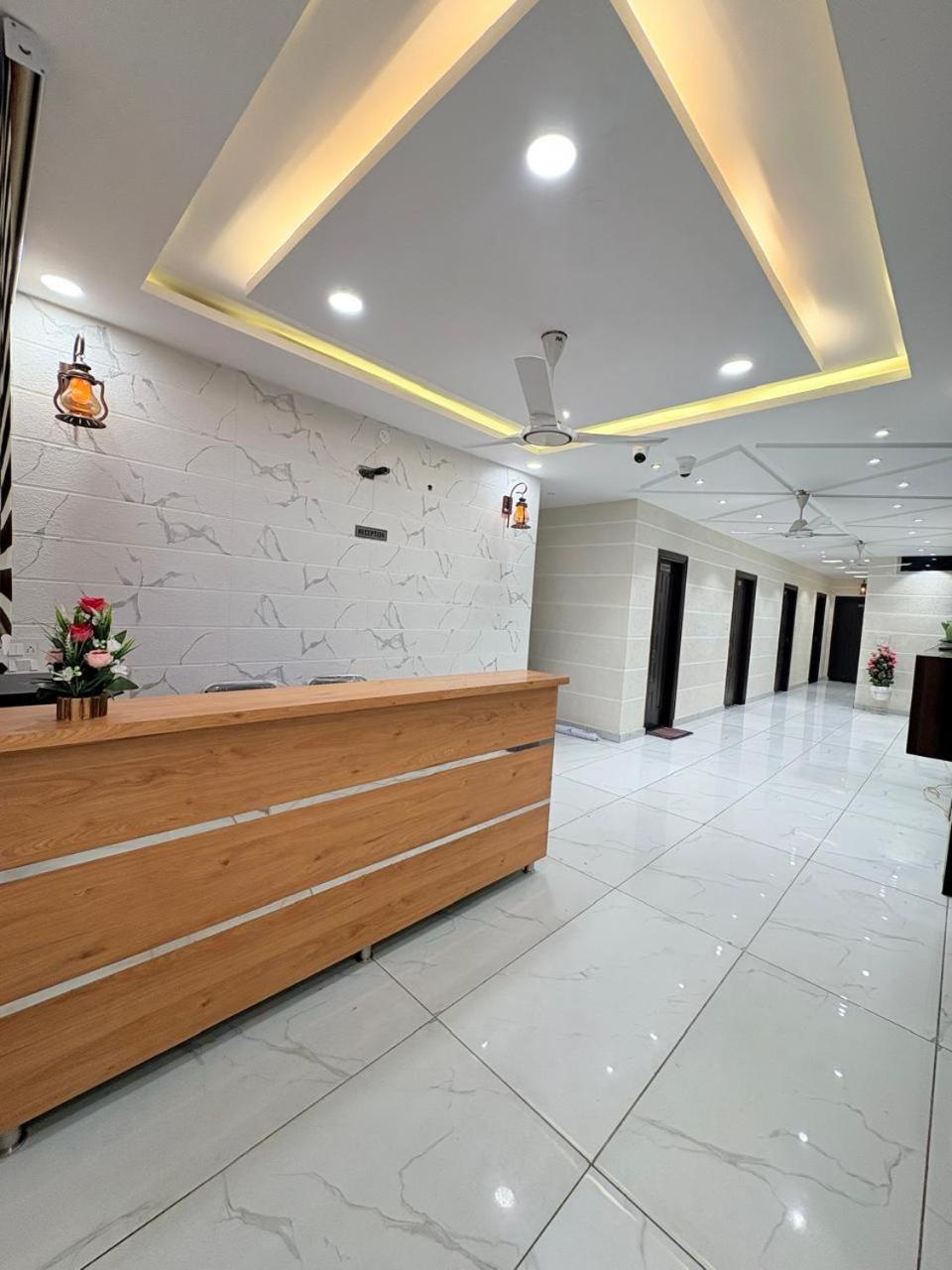 Hotel G-3 Джаландхар Экстерьер фото